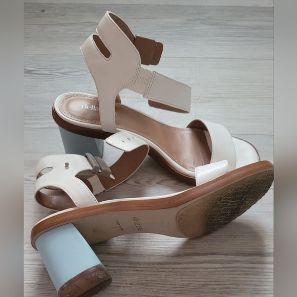 Beautiful Cora Vegan Block Heel Square Toe Sandals - Picture 3 of 12